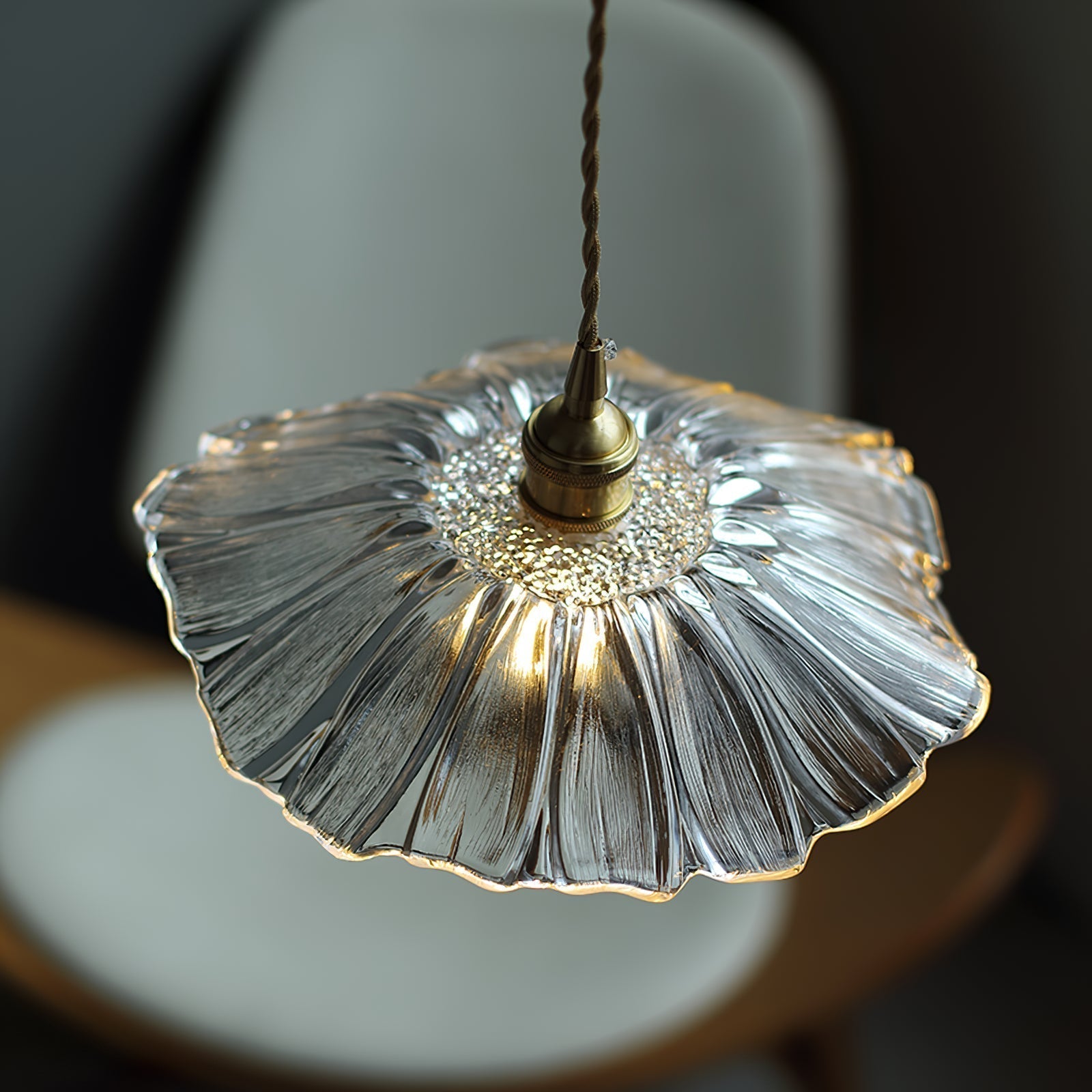 Flower-Shaped Pendant Light – Clear Glass Petals with Retro Brass Details