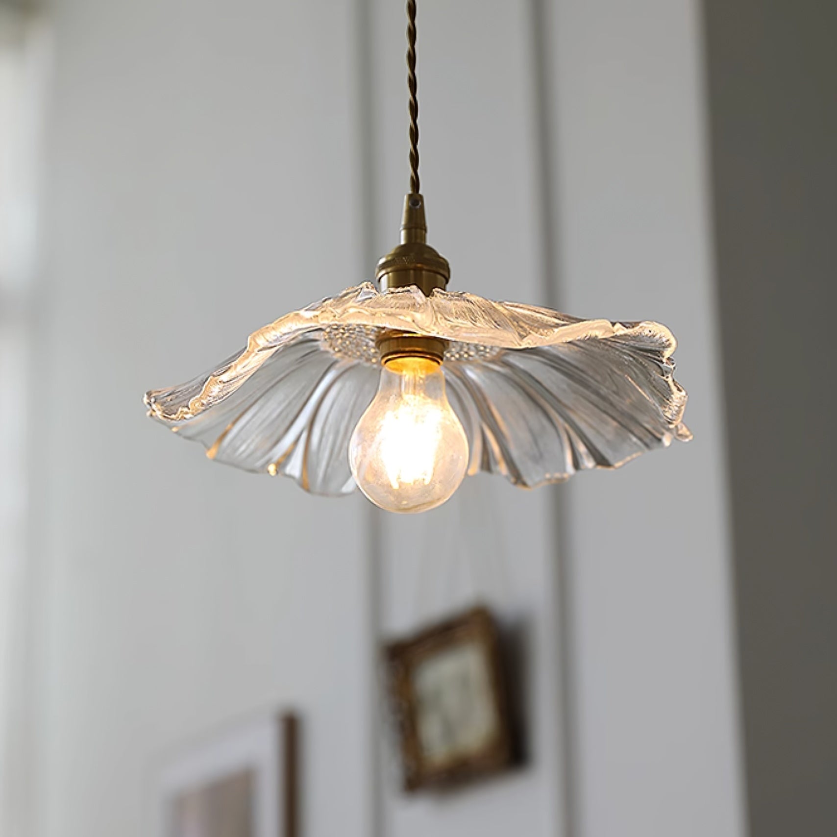 Flower-Shaped Pendant Light – Clear Glass Petals with Retro Brass Details