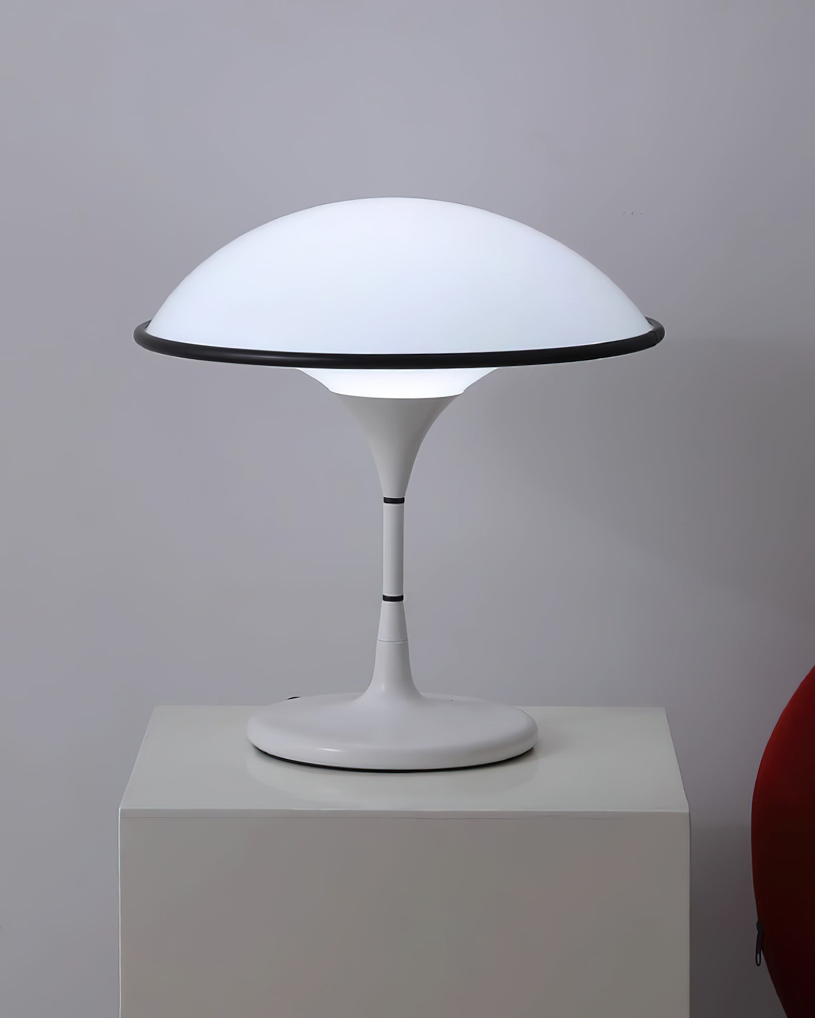 Futuristic Flying Saucer Lamp
