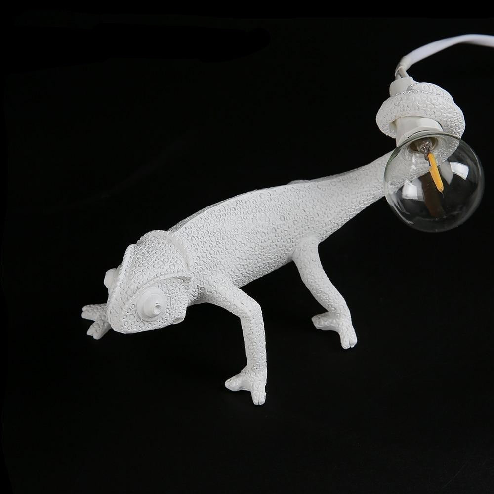 Unique Resin Lizard Table Lamp