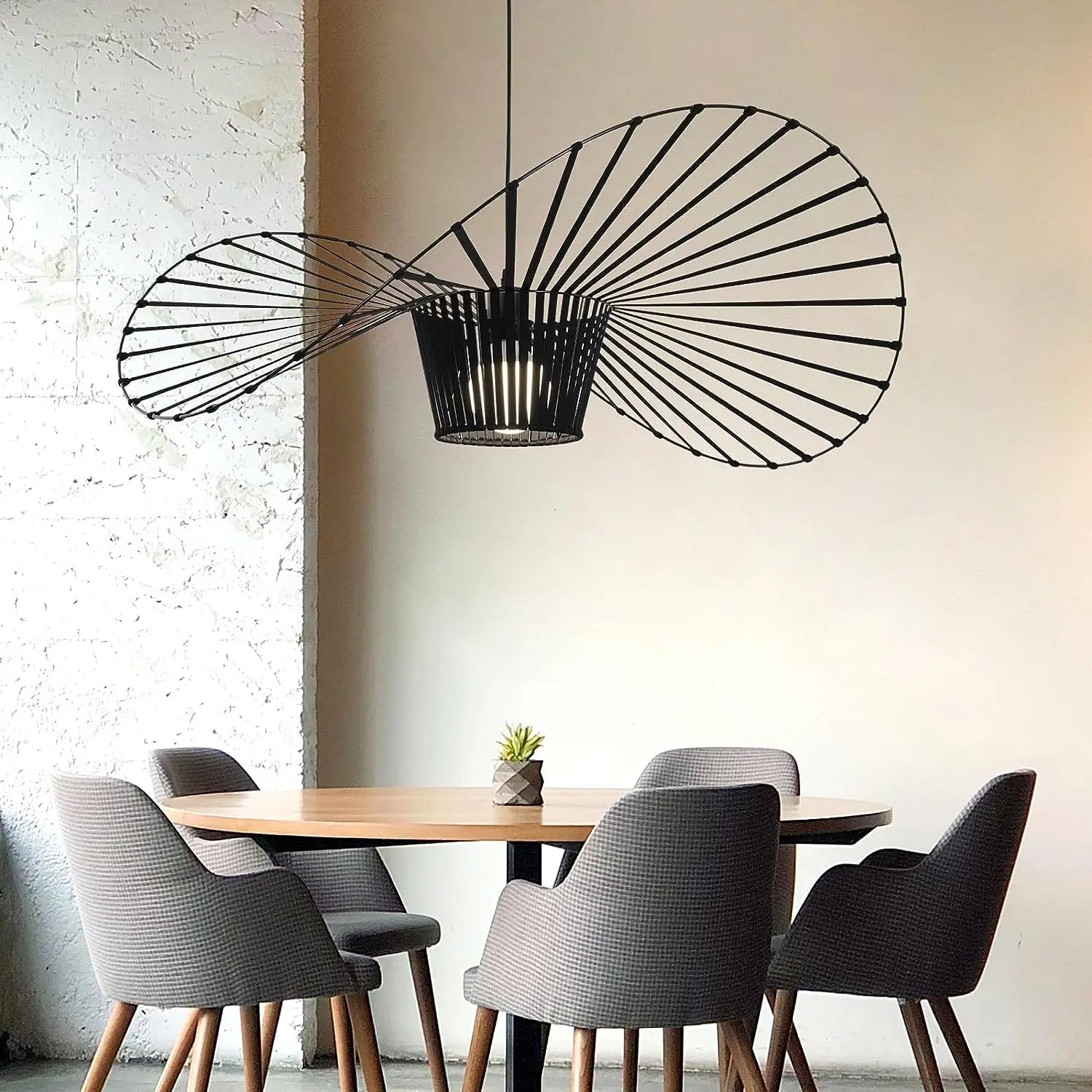 Vintage-Hat Style Pendant Light