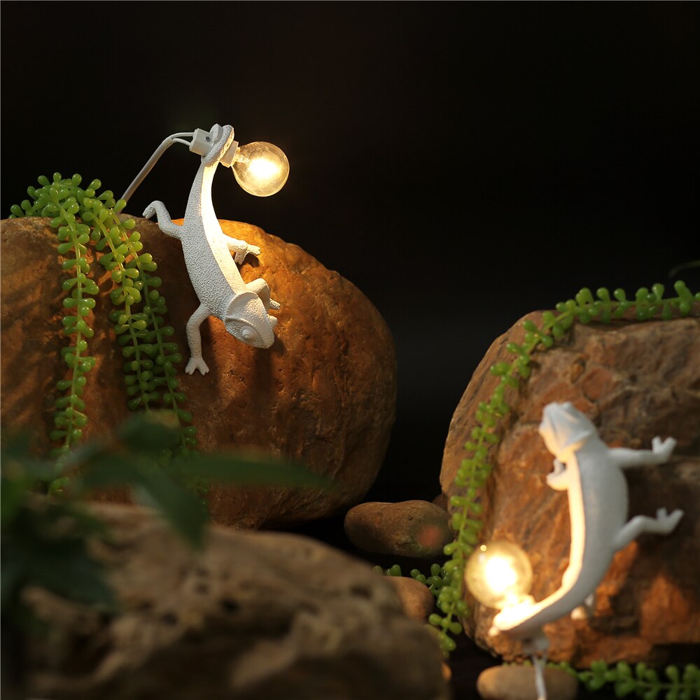 Unique Resin Lizard Table Lamp