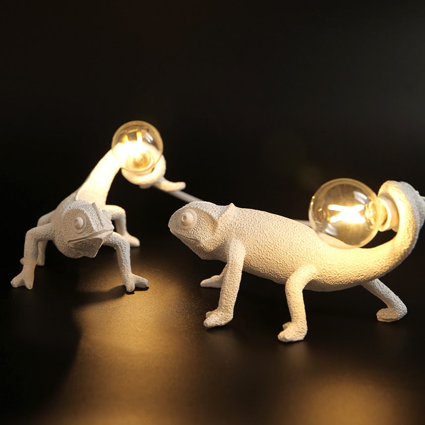 Unique Resin Lizard Table Lamp