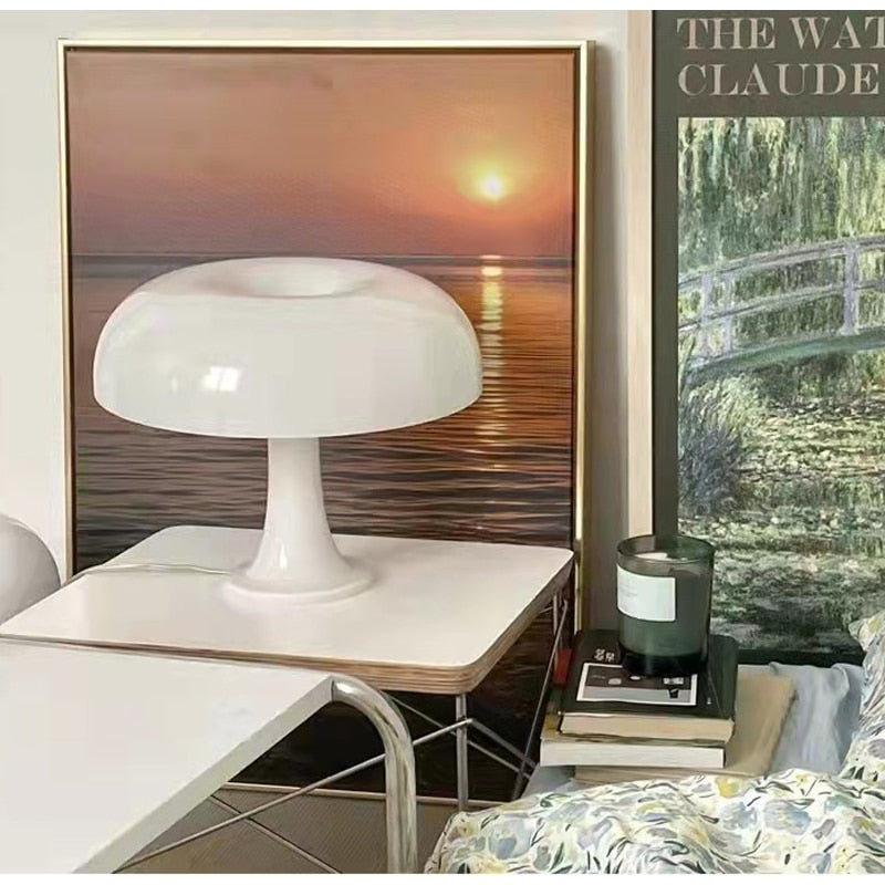 Minimalist Table Lamp in Mushroom Shape