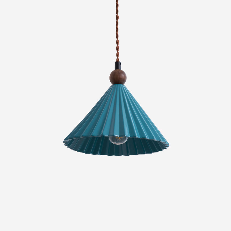 Ceramic Pendant Light with Wooden Accent – Retro-Modern Kitchen Lighting