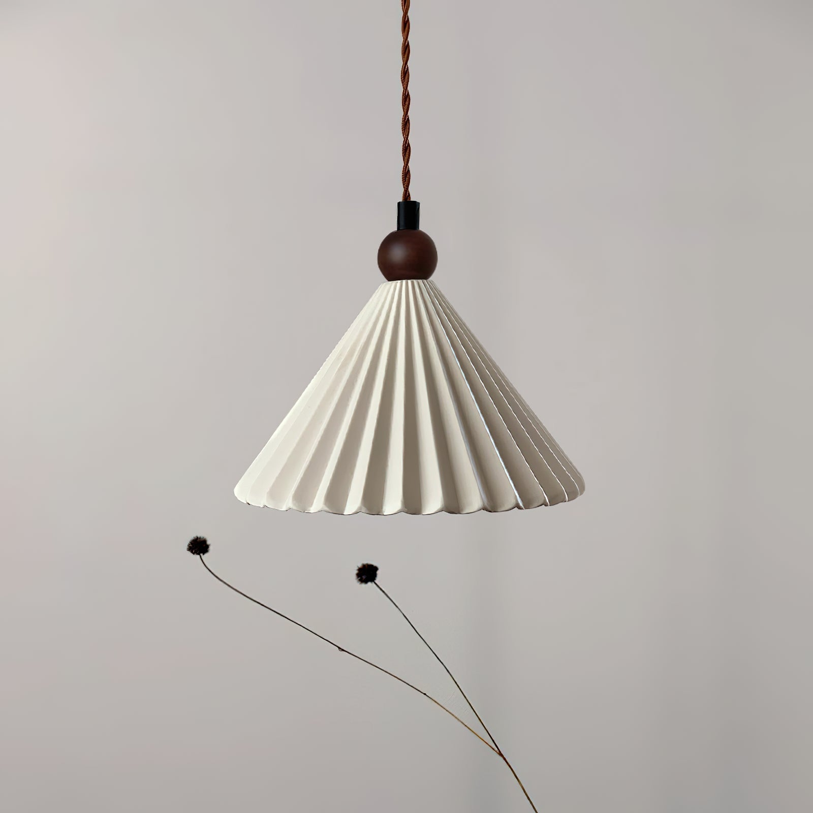 Ceramic Pendant Light with Wooden Accent – Retro-Modern Kitchen Lighting