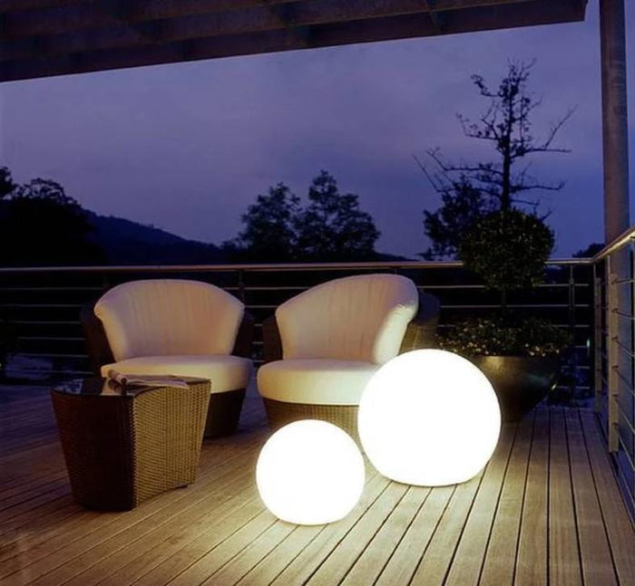 Spherical Garden Lamp