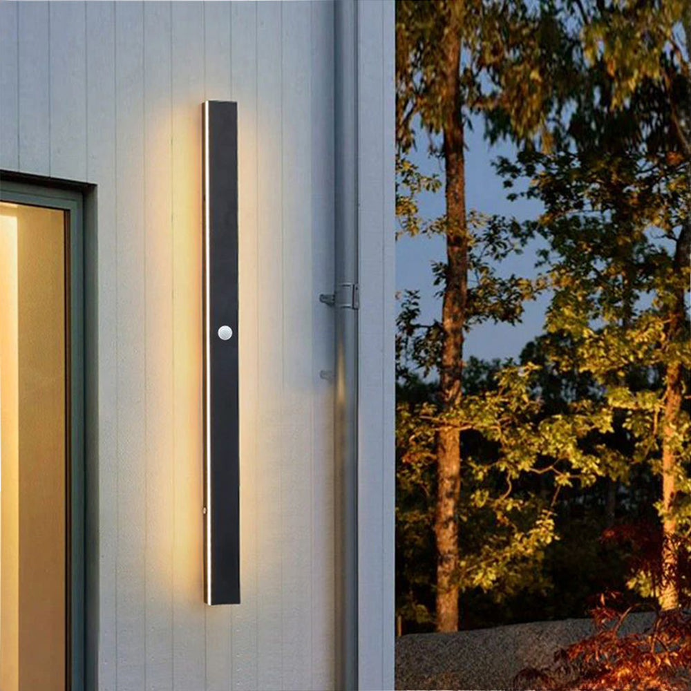 Outdoor Metal LED Linear Wall Lamp – IP65 Exterior Light