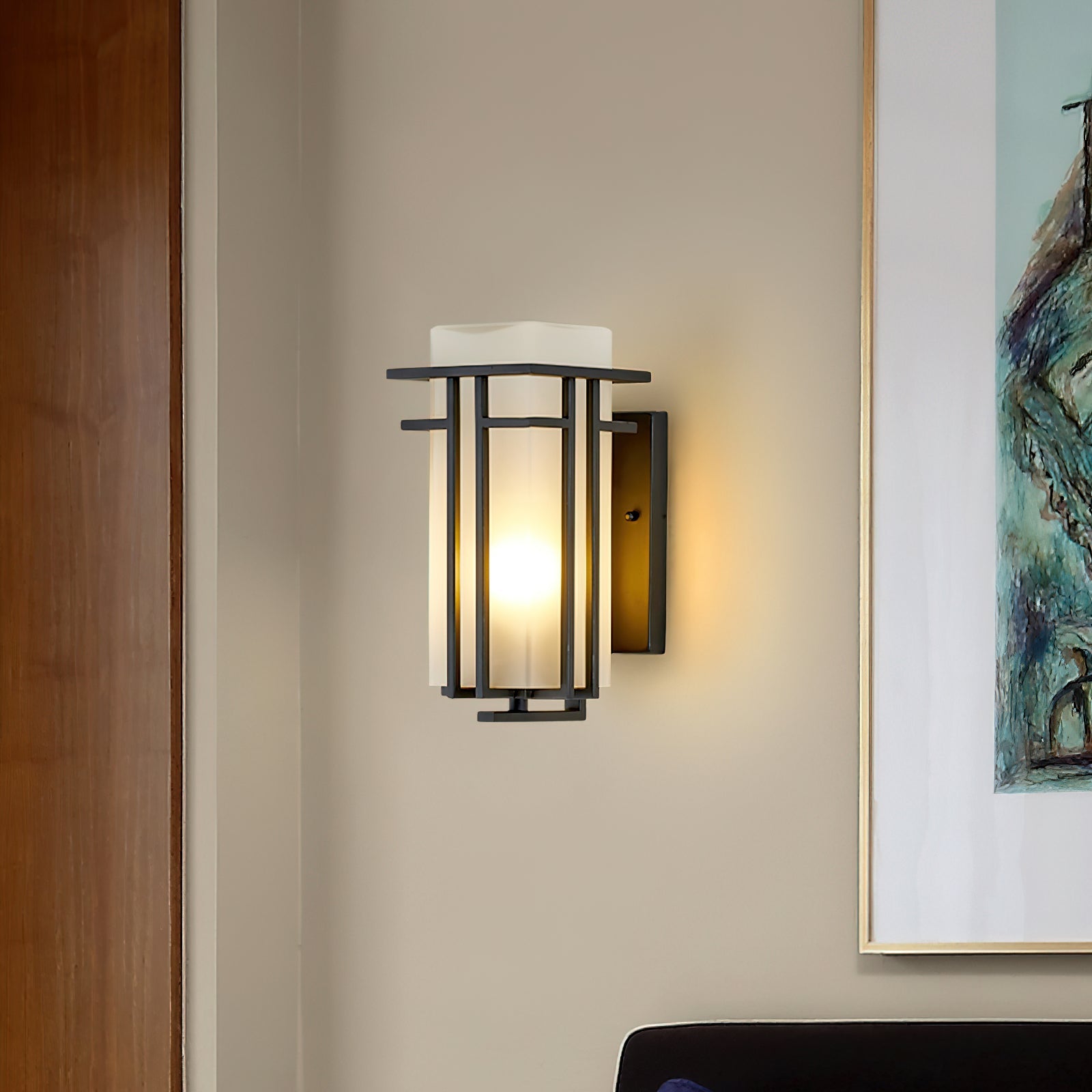 Contemporary Linden-Style Outdoor Wall Lamp