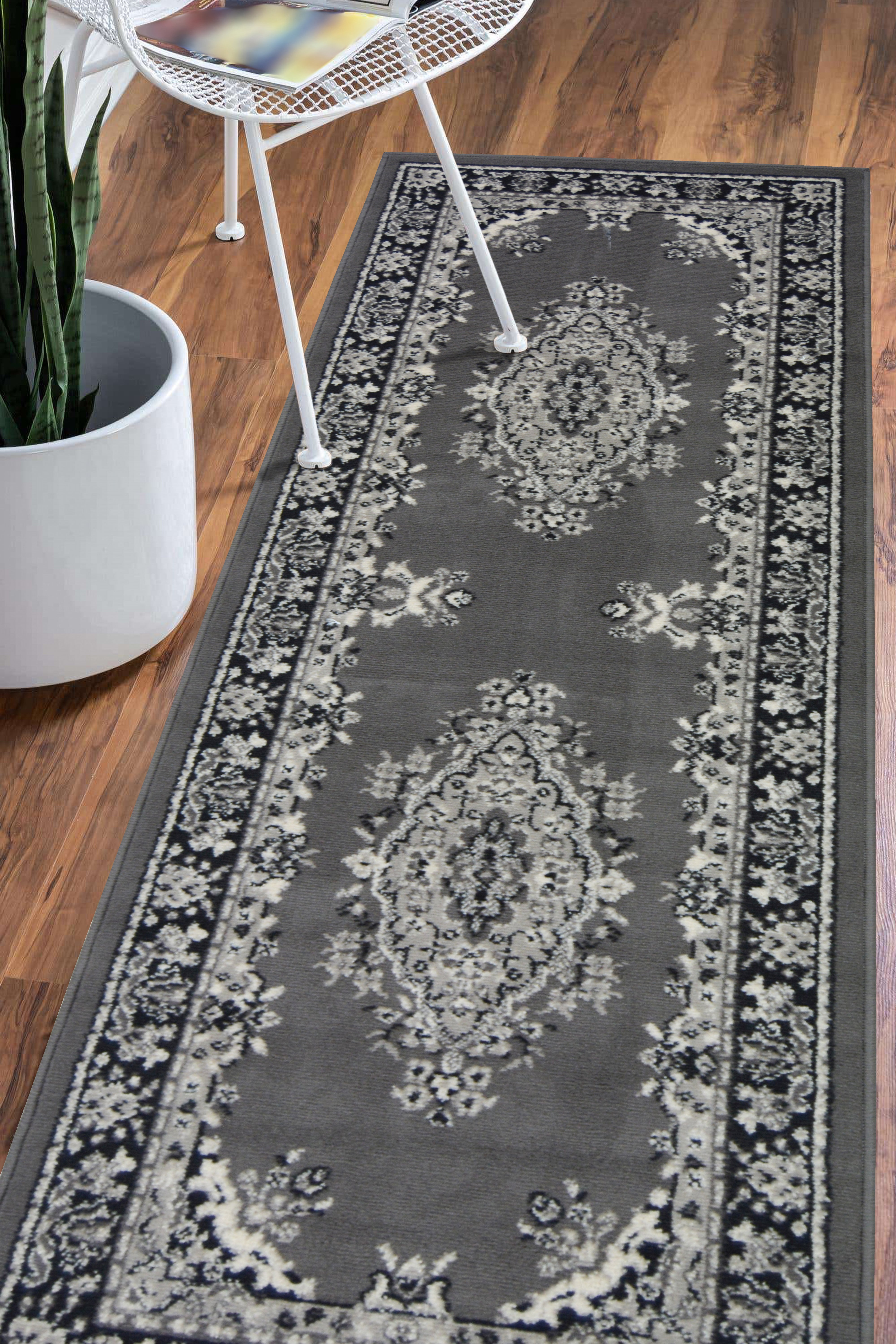 Classic Style Maestro Traditional Area Rug