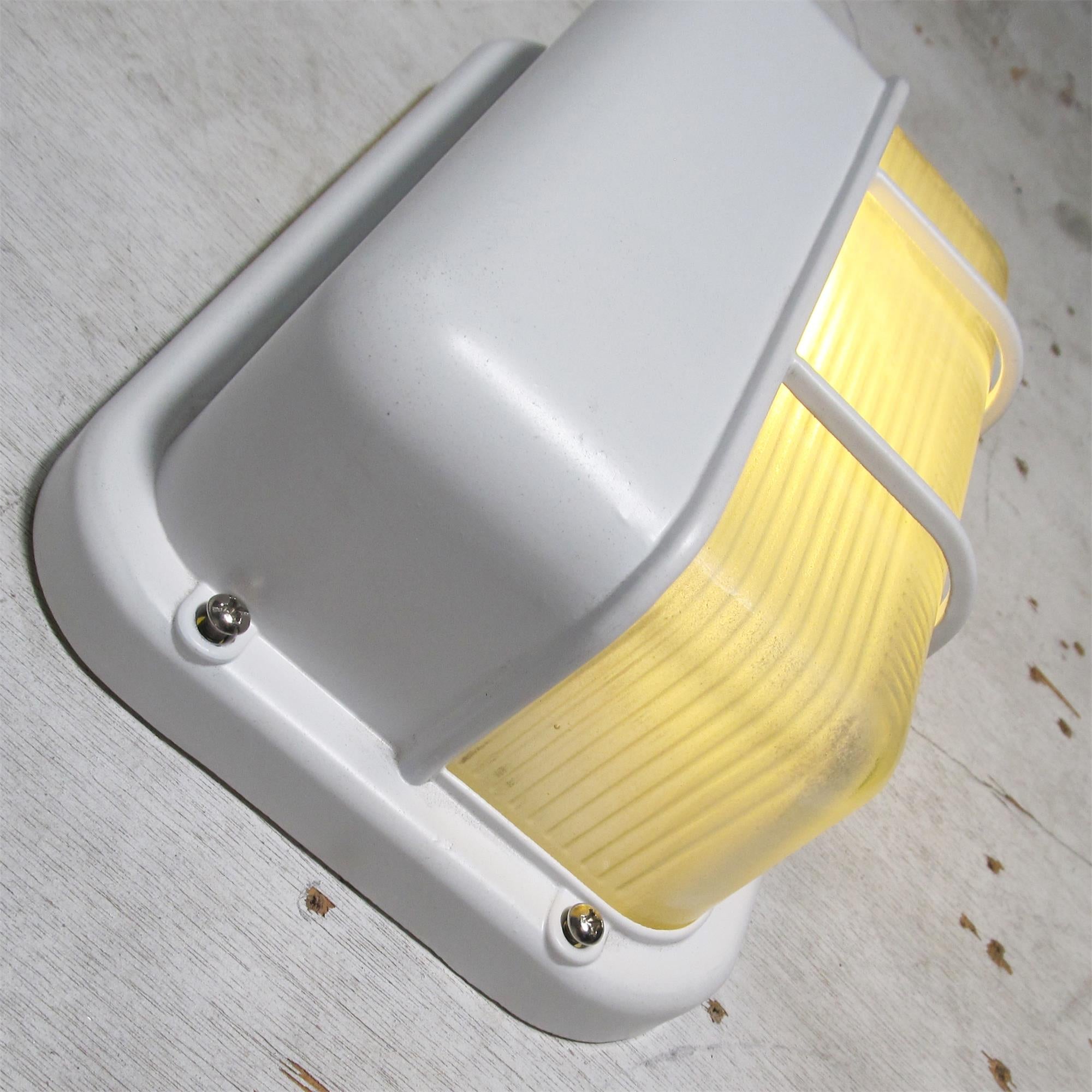 Metal Outdoor Wall Sconce – Durable Sconce with Glass Shade