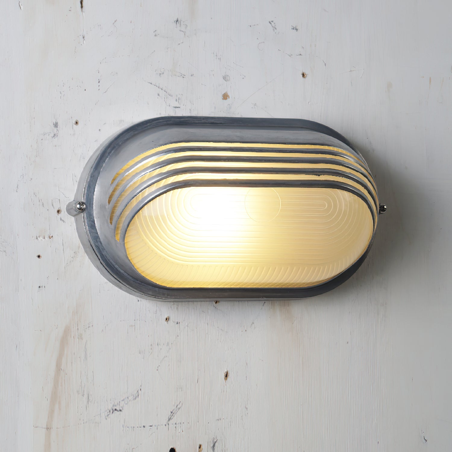 Metal Outdoor Wall Sconce – Durable Sconce with Glass Shade