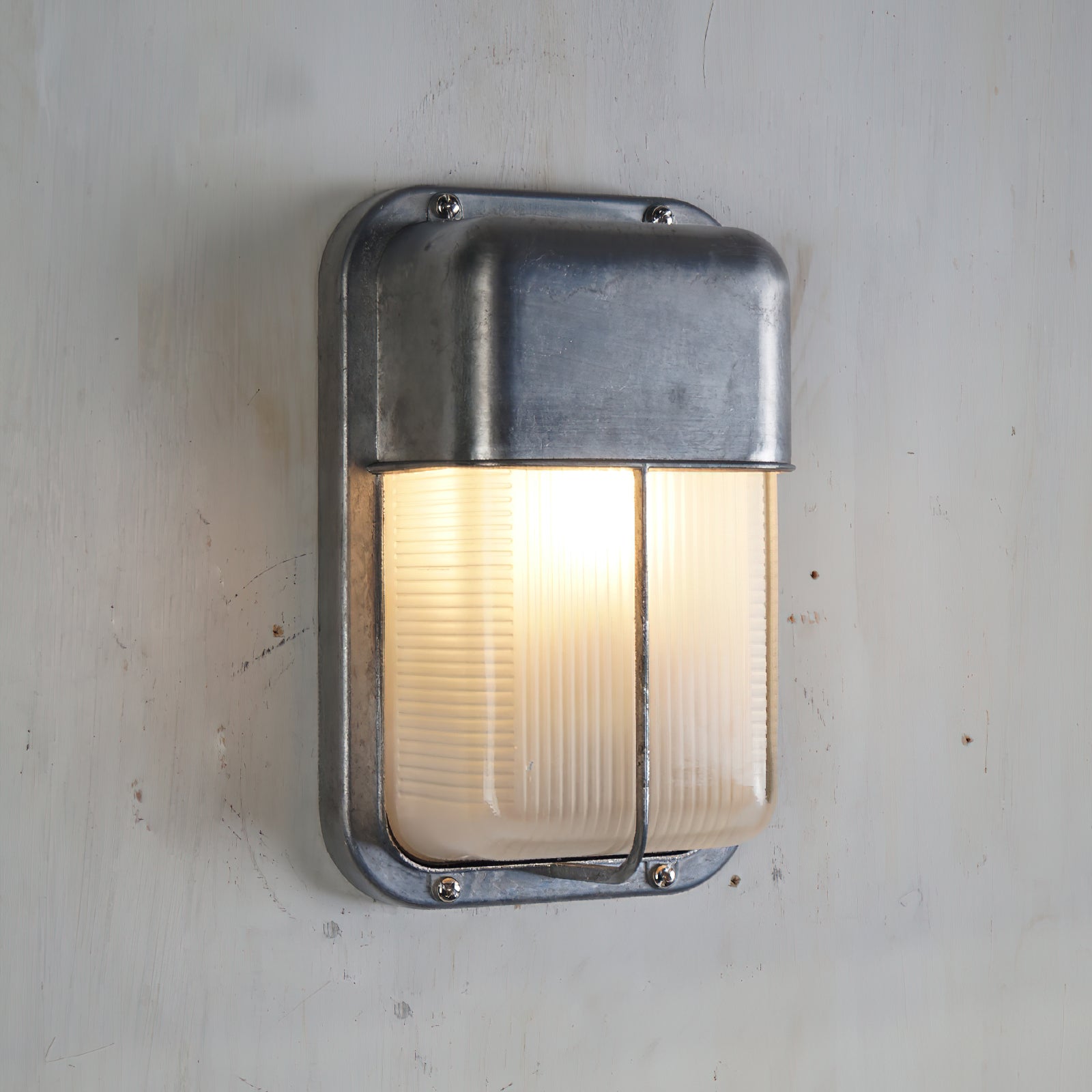 Metal Outdoor Wall Sconce – Durable Sconce with Glass Shade