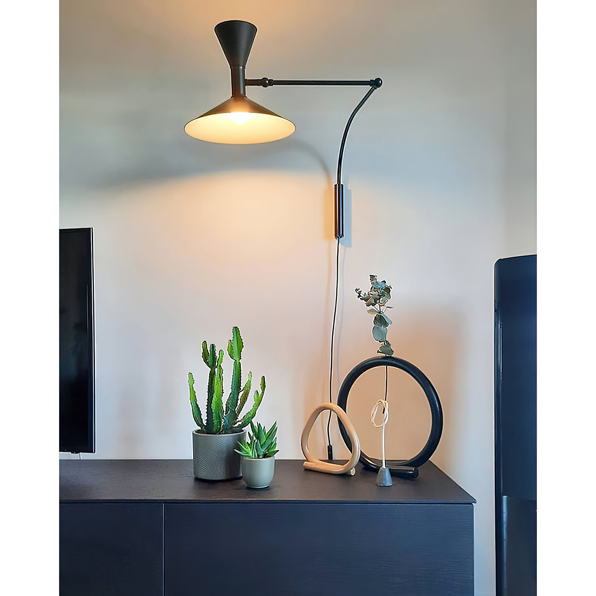 Swing Arm Plug-in Wall Sconce – Adjustable Metal Lamp with G9 Socket