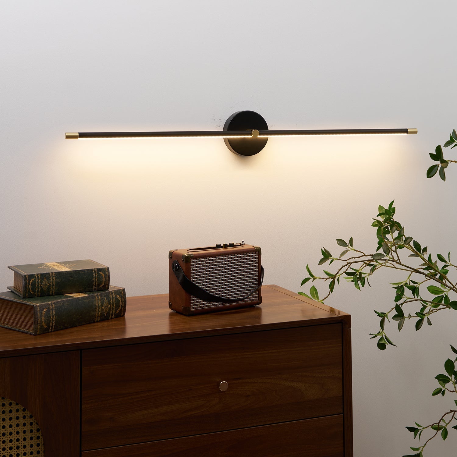 Modern Linear Wall Light – Minimalist Double-End Accent Lamp