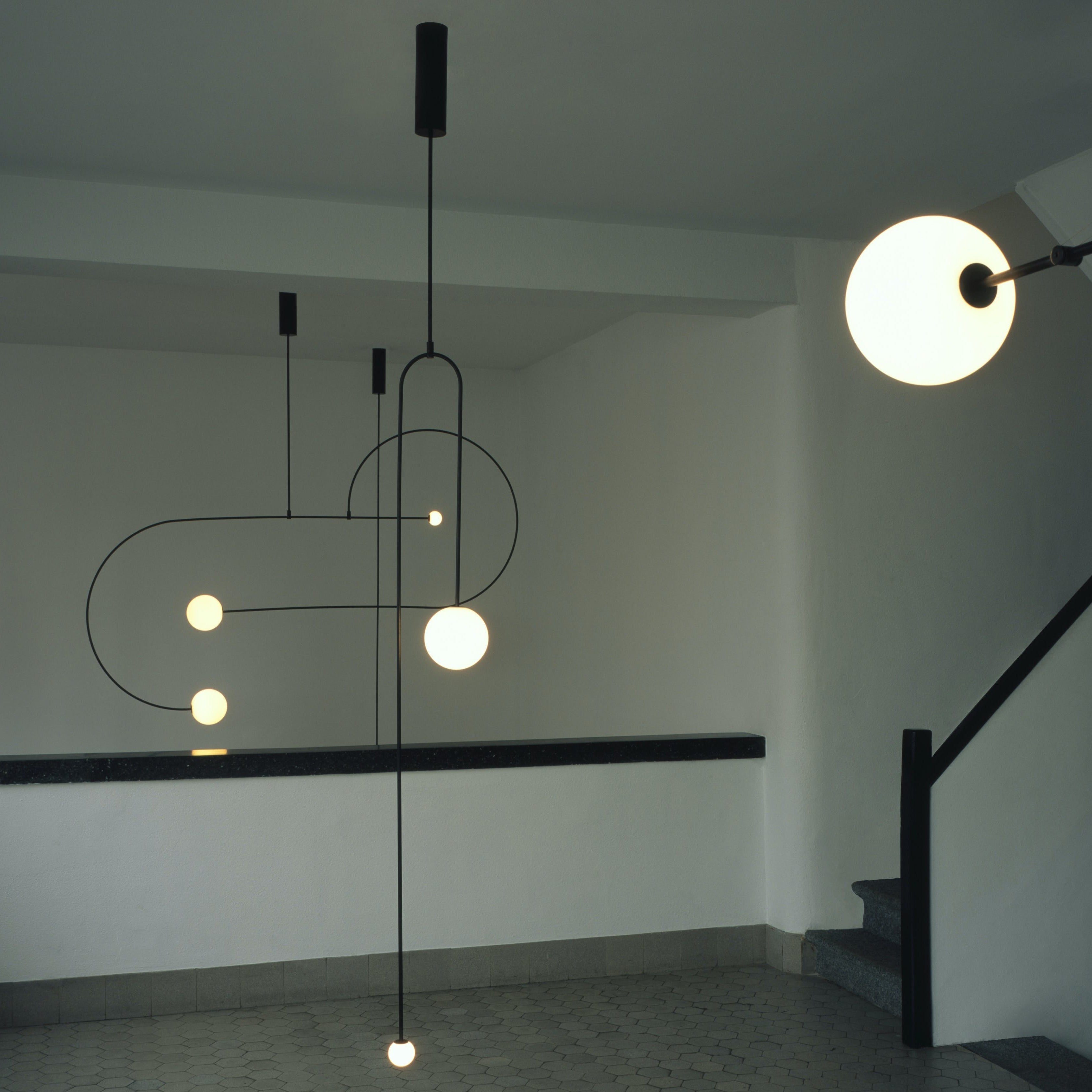 Modern Mobile Chandelier – Adjustable Hanging Light Fixture