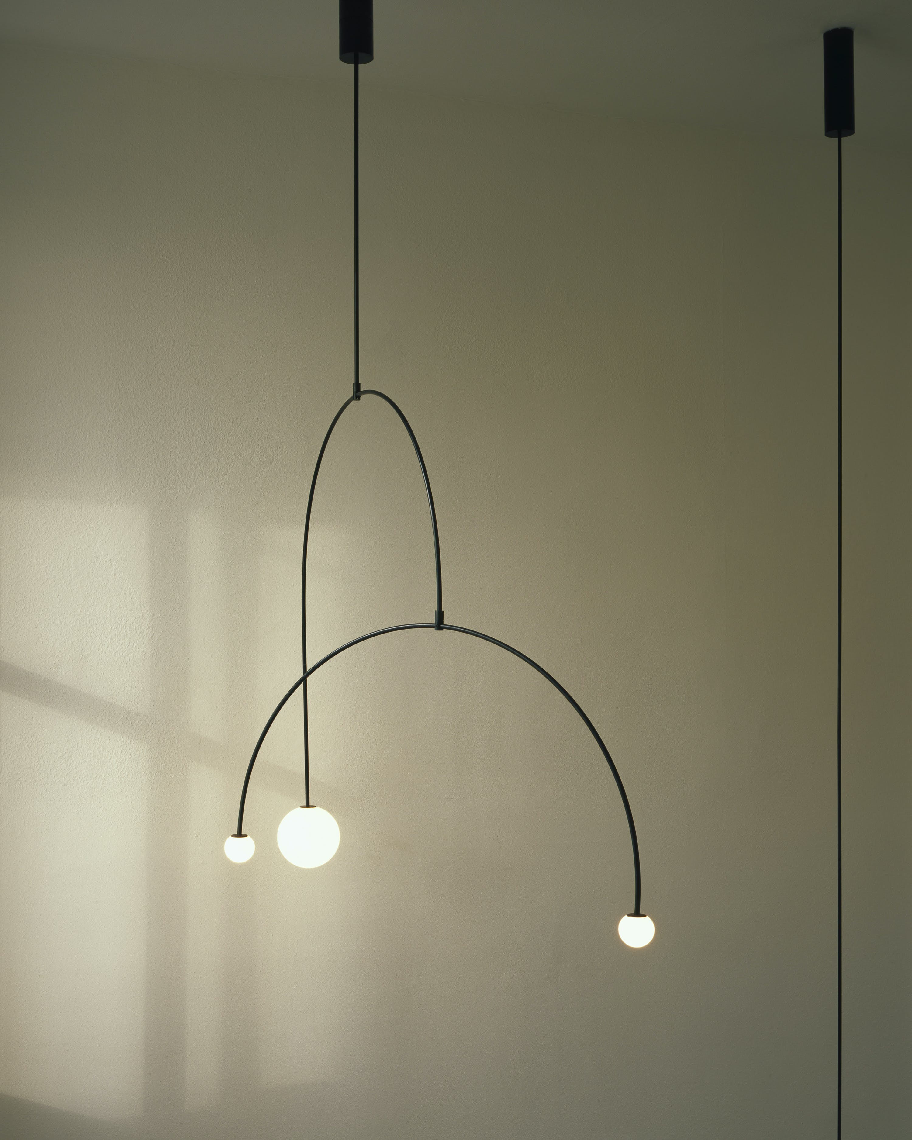 Modern Mobile Chandelier – Adjustable Hanging Light Fixture