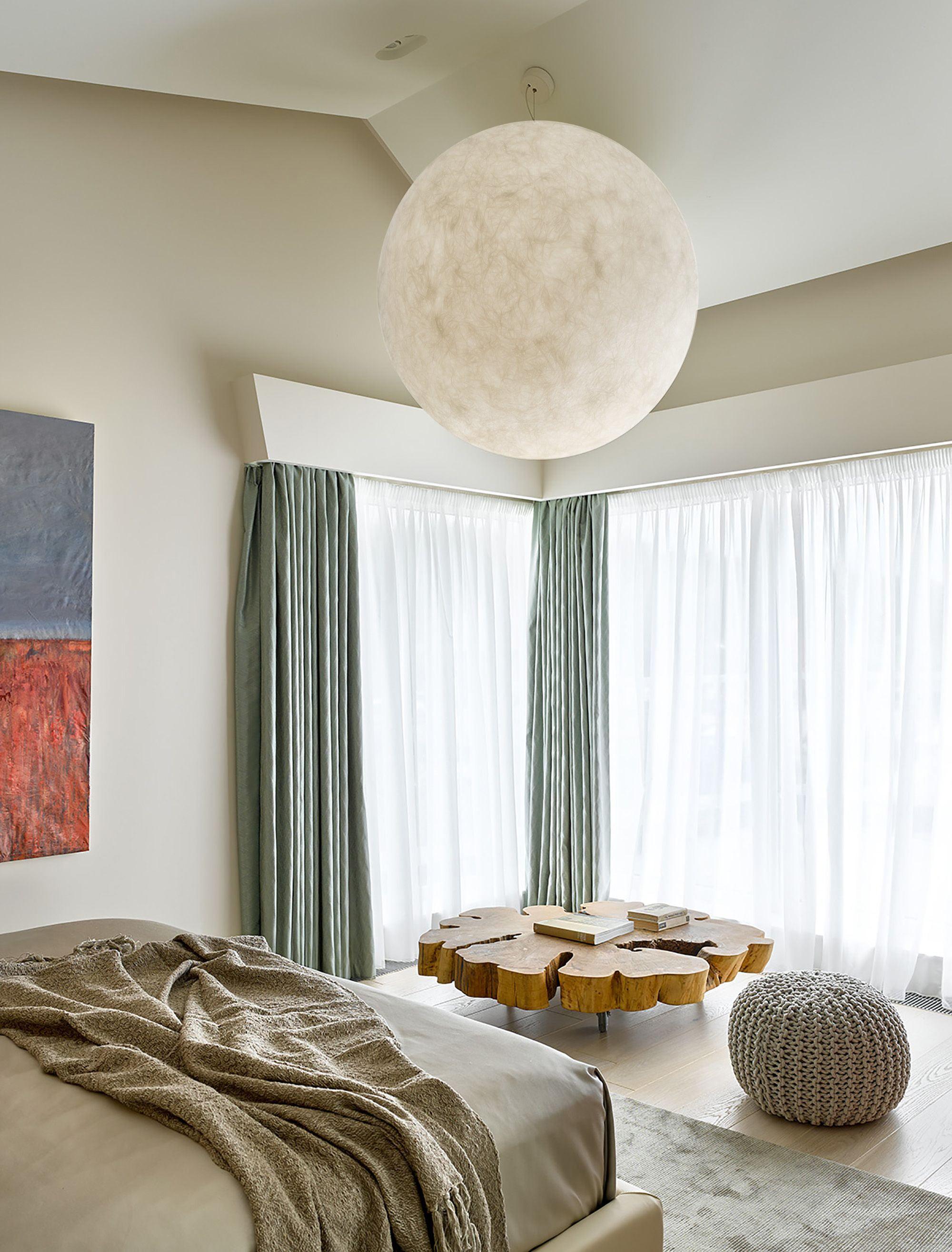 Moon-Shaped Pendant Lamp – Modern Celestial Ceiling Lamp