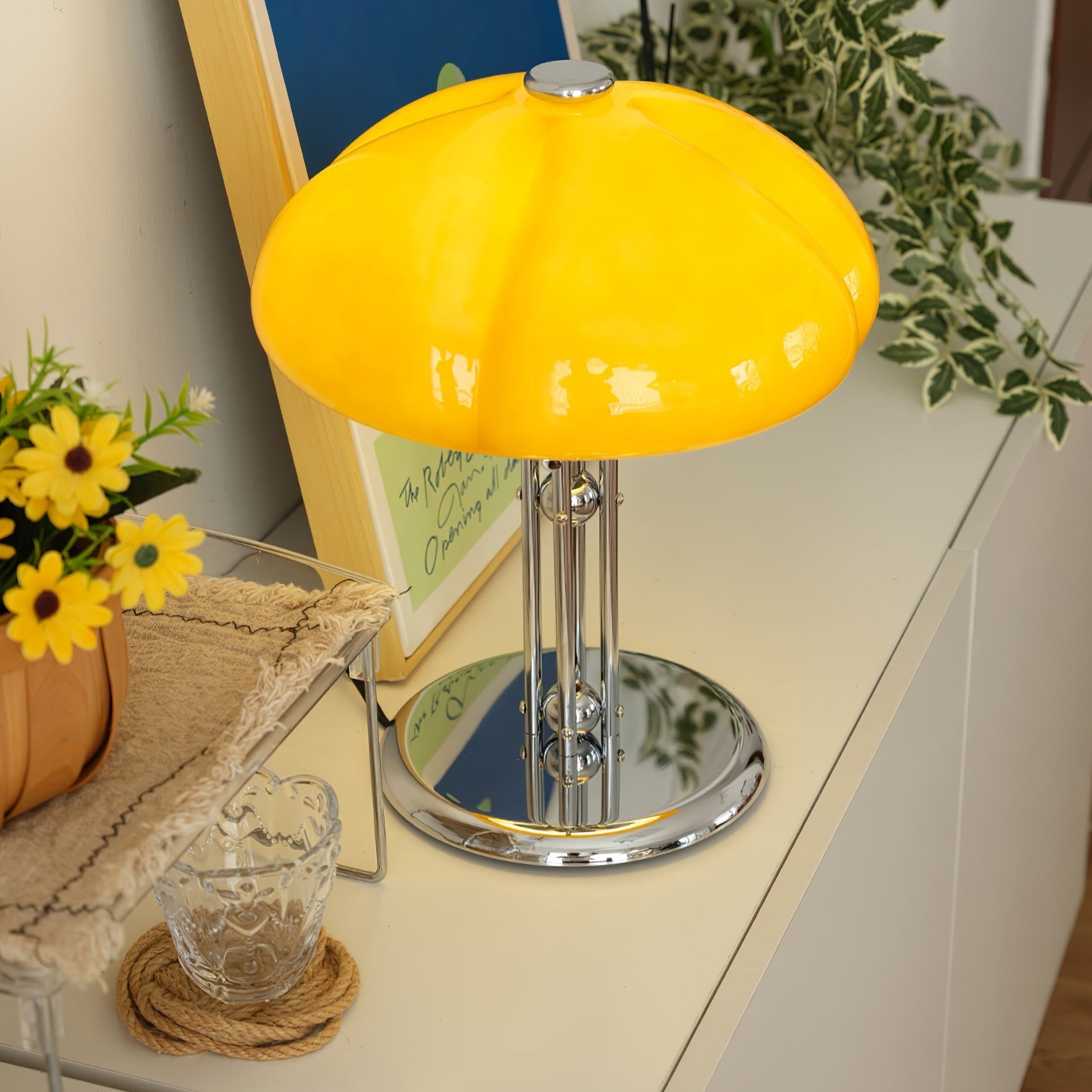 Minimalist Bauhaus Mushroom Table Lamp