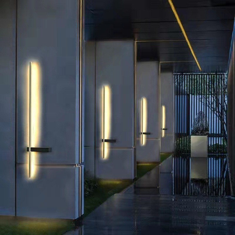 Elegant Outdoor Column LED Wall Light