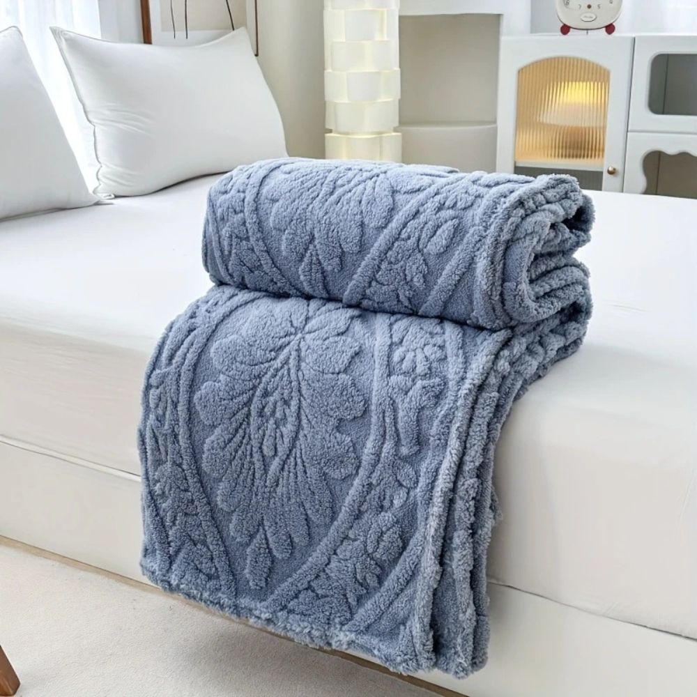 Fleece Blanket with Paris Weave Jacquard