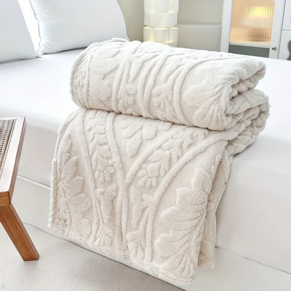 Fleece Blanket with Paris Weave Jacquard