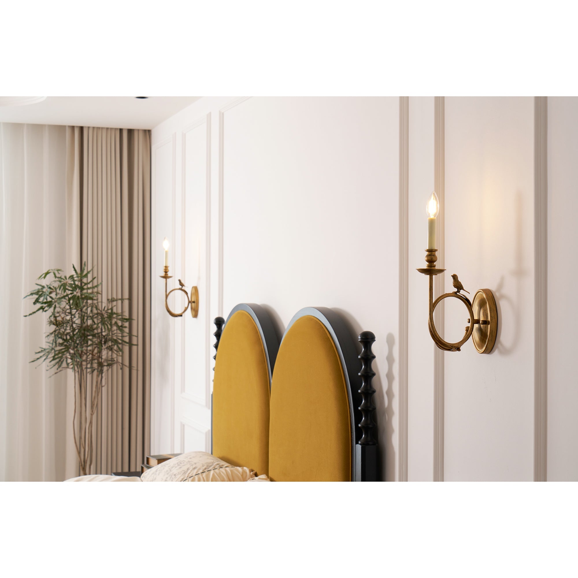 Vintage Style Perching Bird Wall Lamp – Stylish Indoor Light