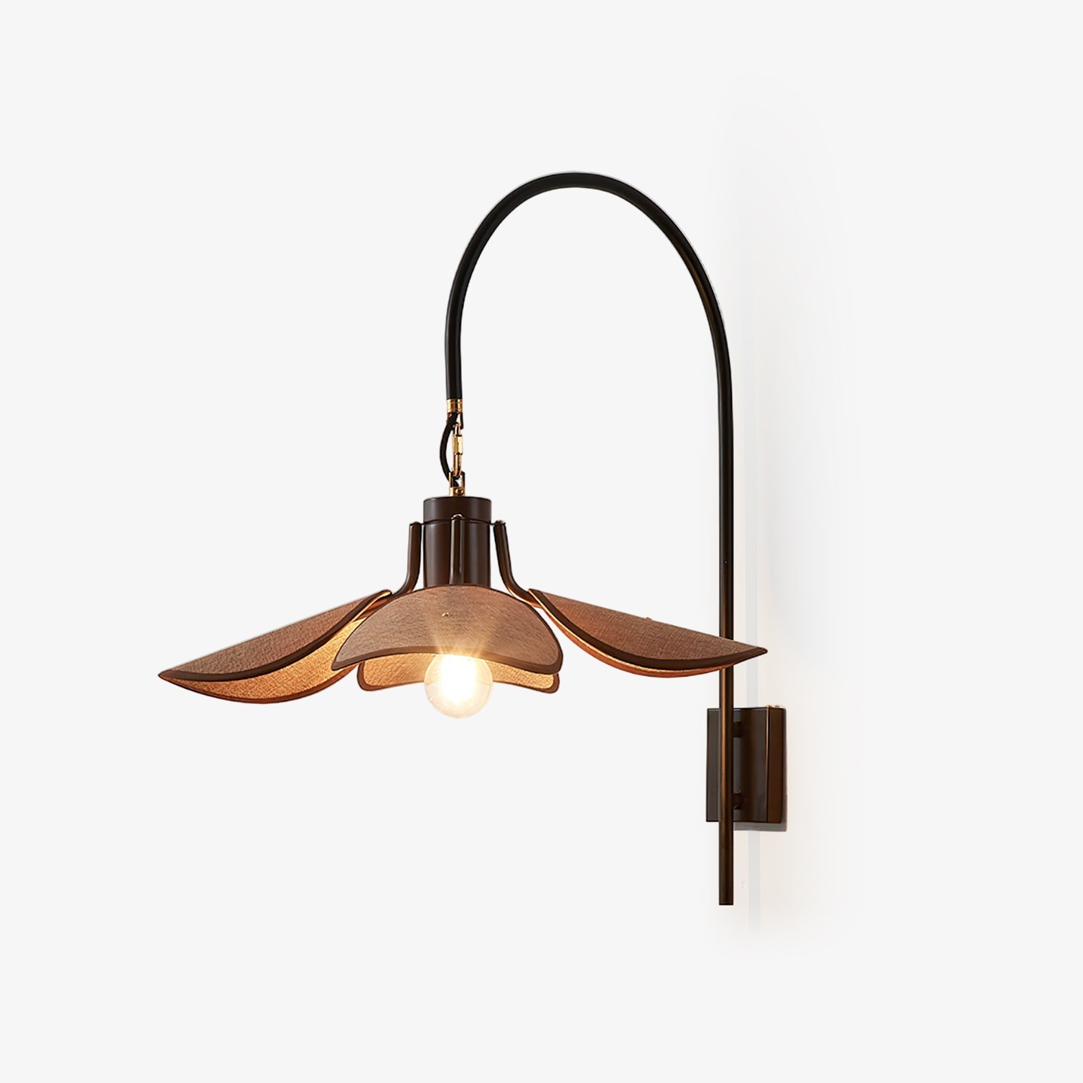 Minimal Petal-Shaped Wall Light | Wall Mounted Light
