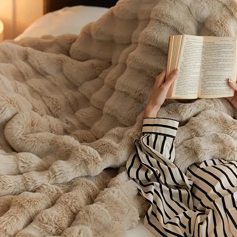 Deluxe Rabbit Faux Fur Throw – Perfect for Couch or Bed - Atelier Dubois Paris