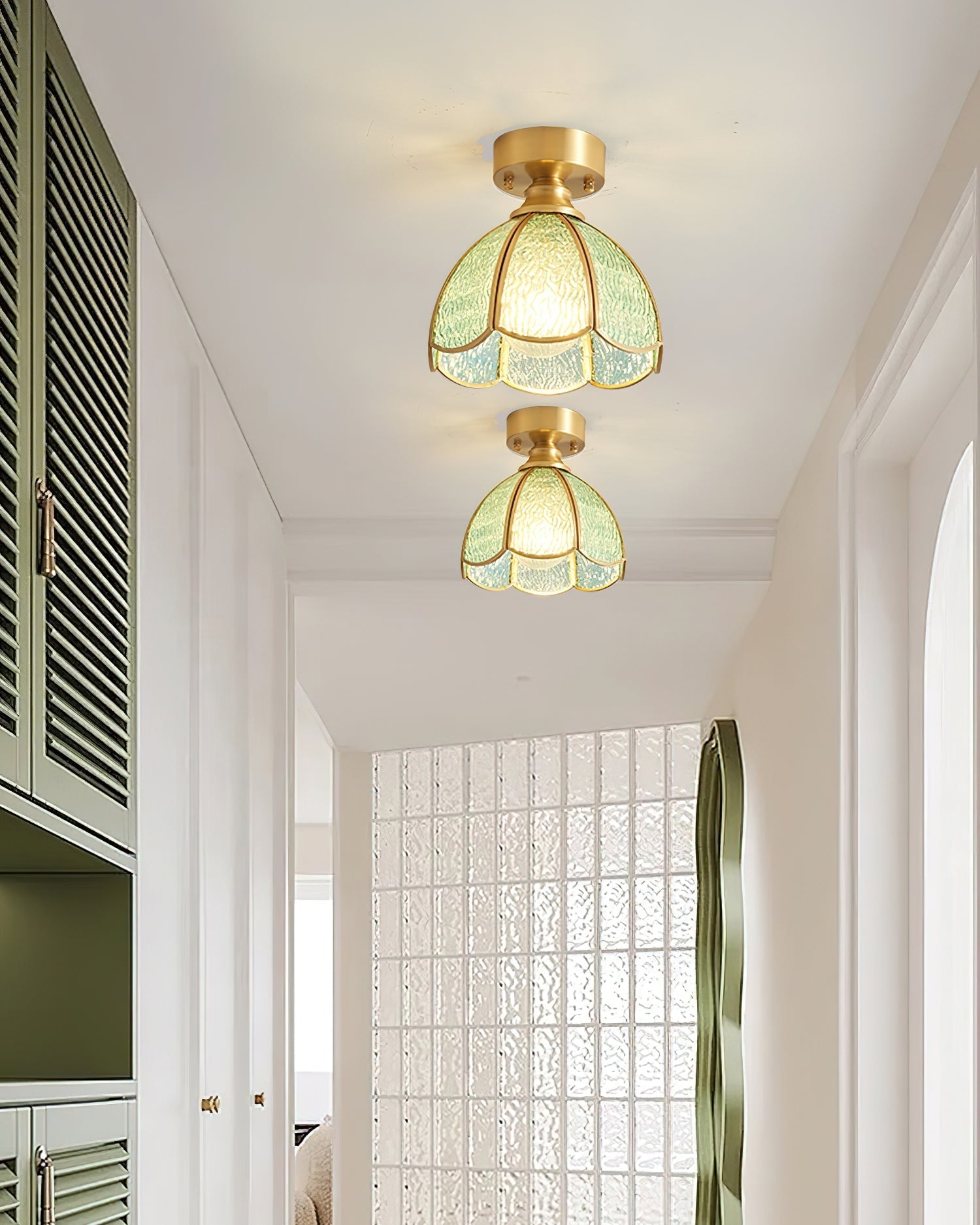 Stained Glass Ceiling Light – Tiffany Style Decorative Fixture