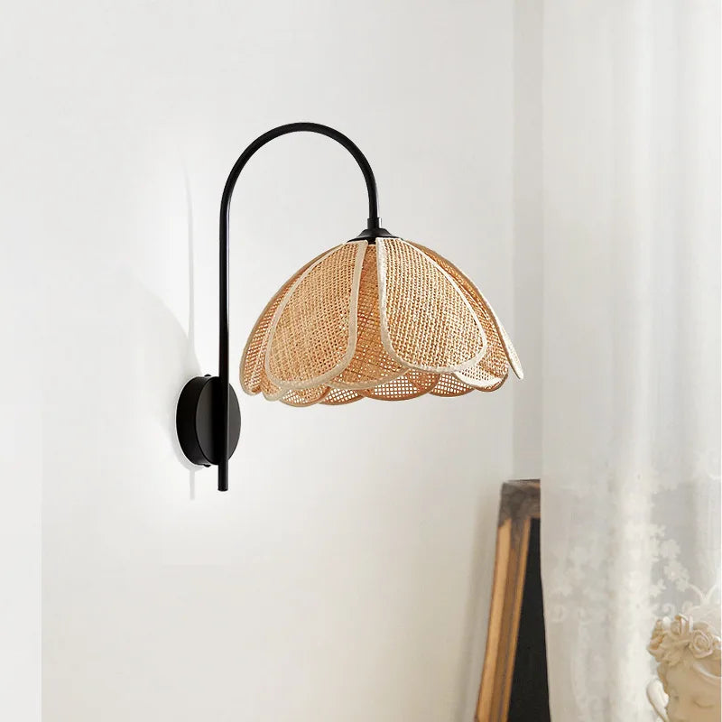 Rattan Flower Wall Lamp - Stylish Boho Design