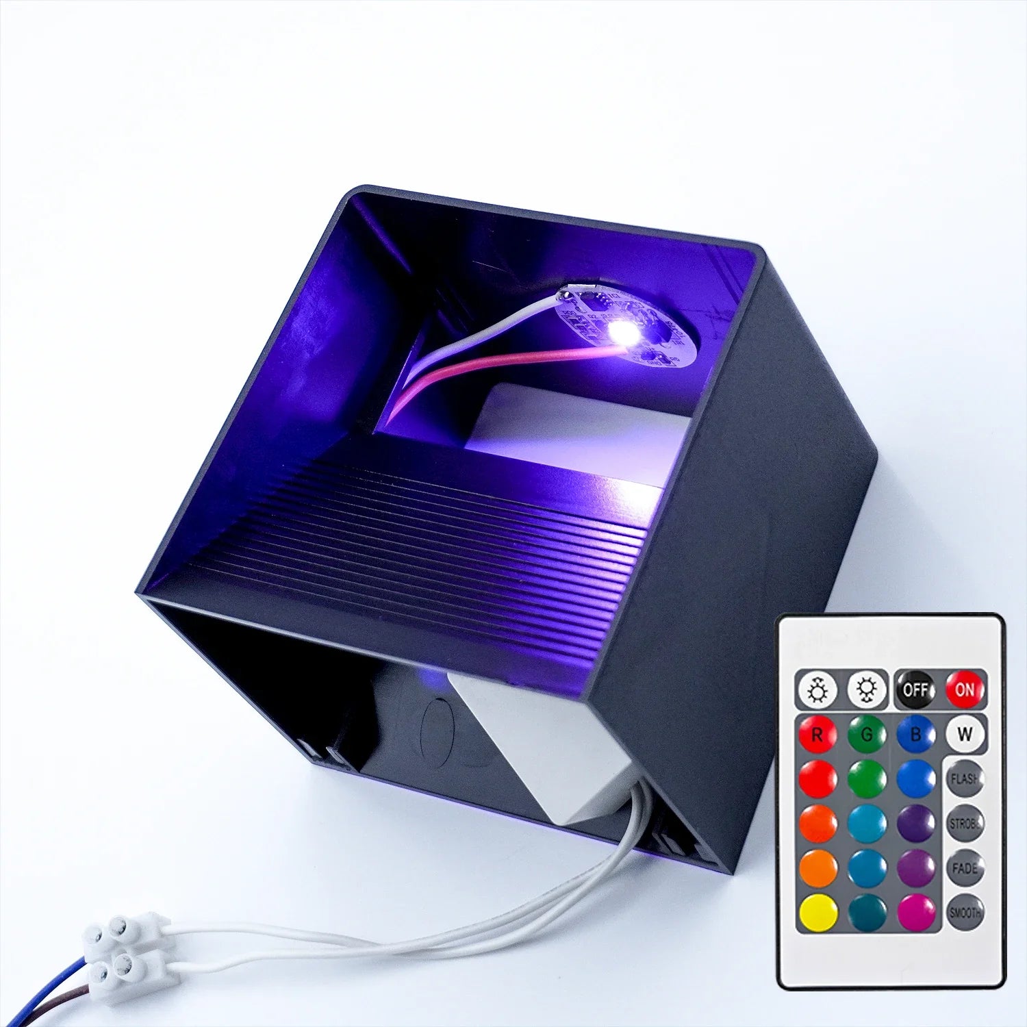Smart LED Wall Light – Remote-Controlled Modern Fixture