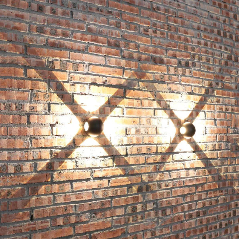 Aluminum Sphere-Shaped Wall Lamp