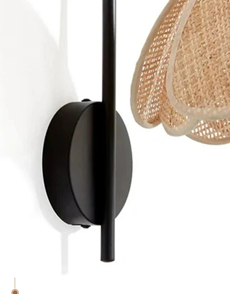 Rattan Flower Wall Lamp - Stylish Boho Design