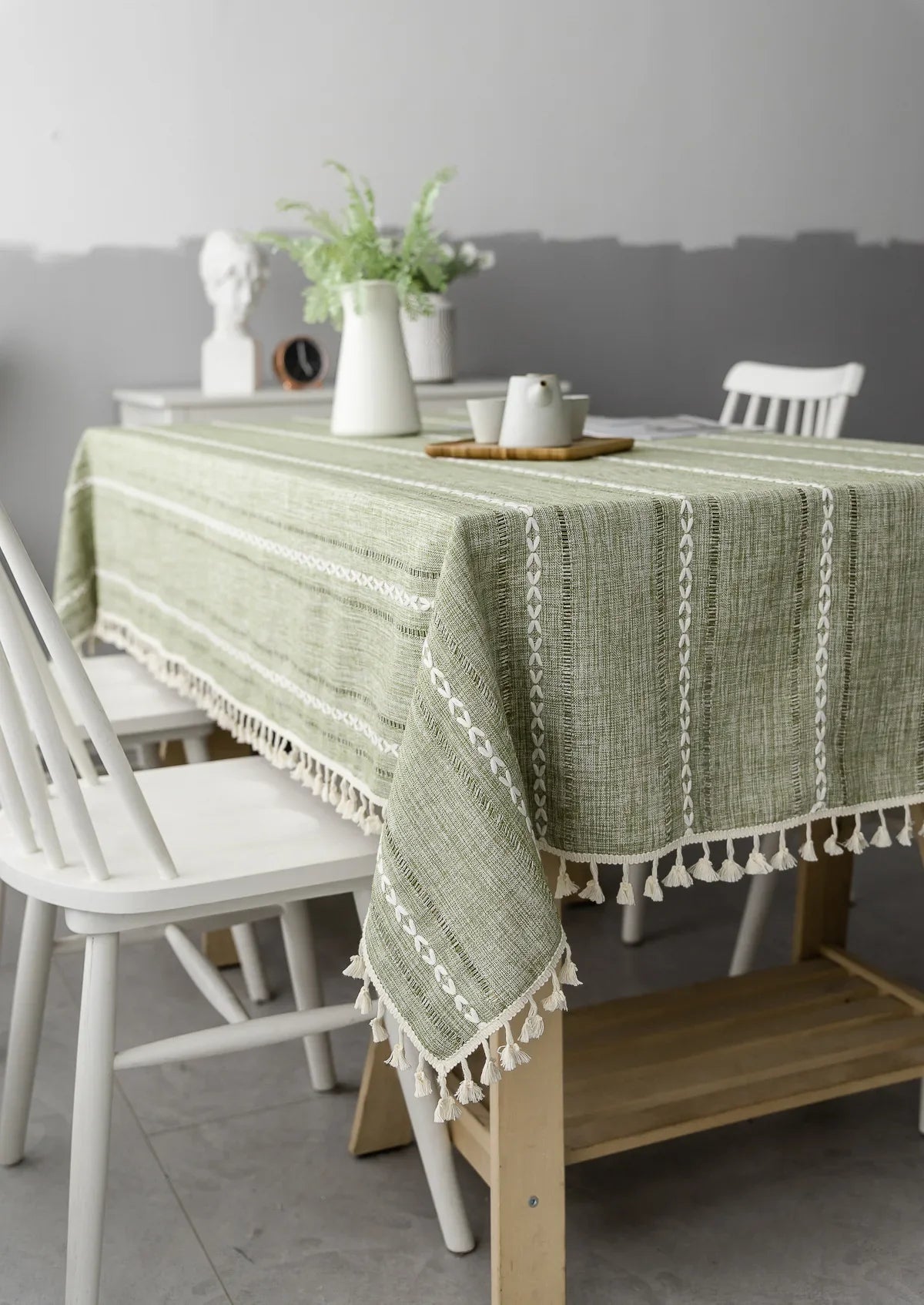 Timeless Cotton-Linen Tablecloth Featuring Tassels