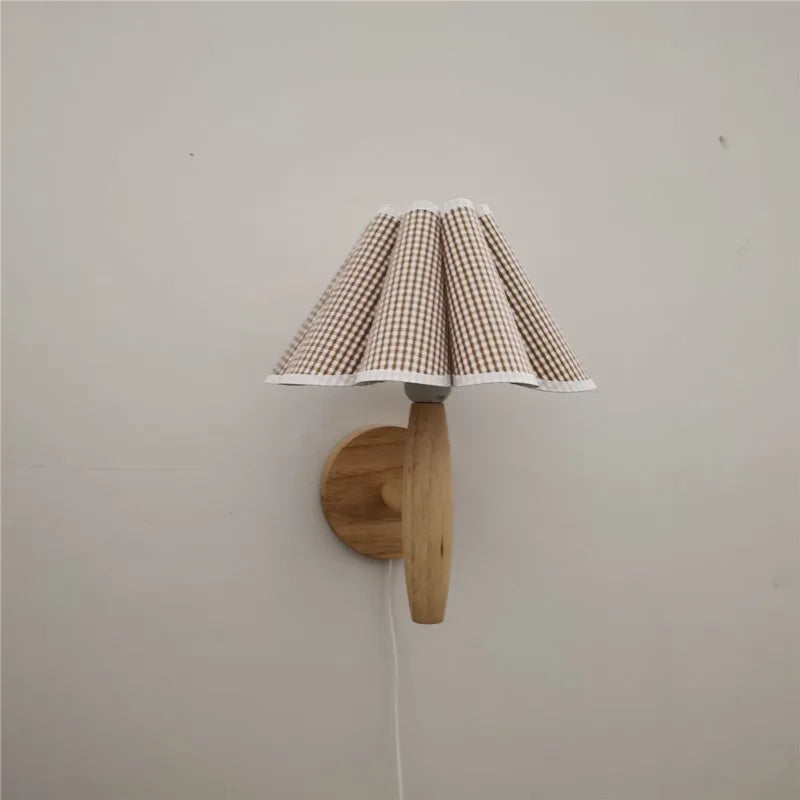 Pleated Fabric Shade Wall Sconce - Nordic Wooden Wall Lamp