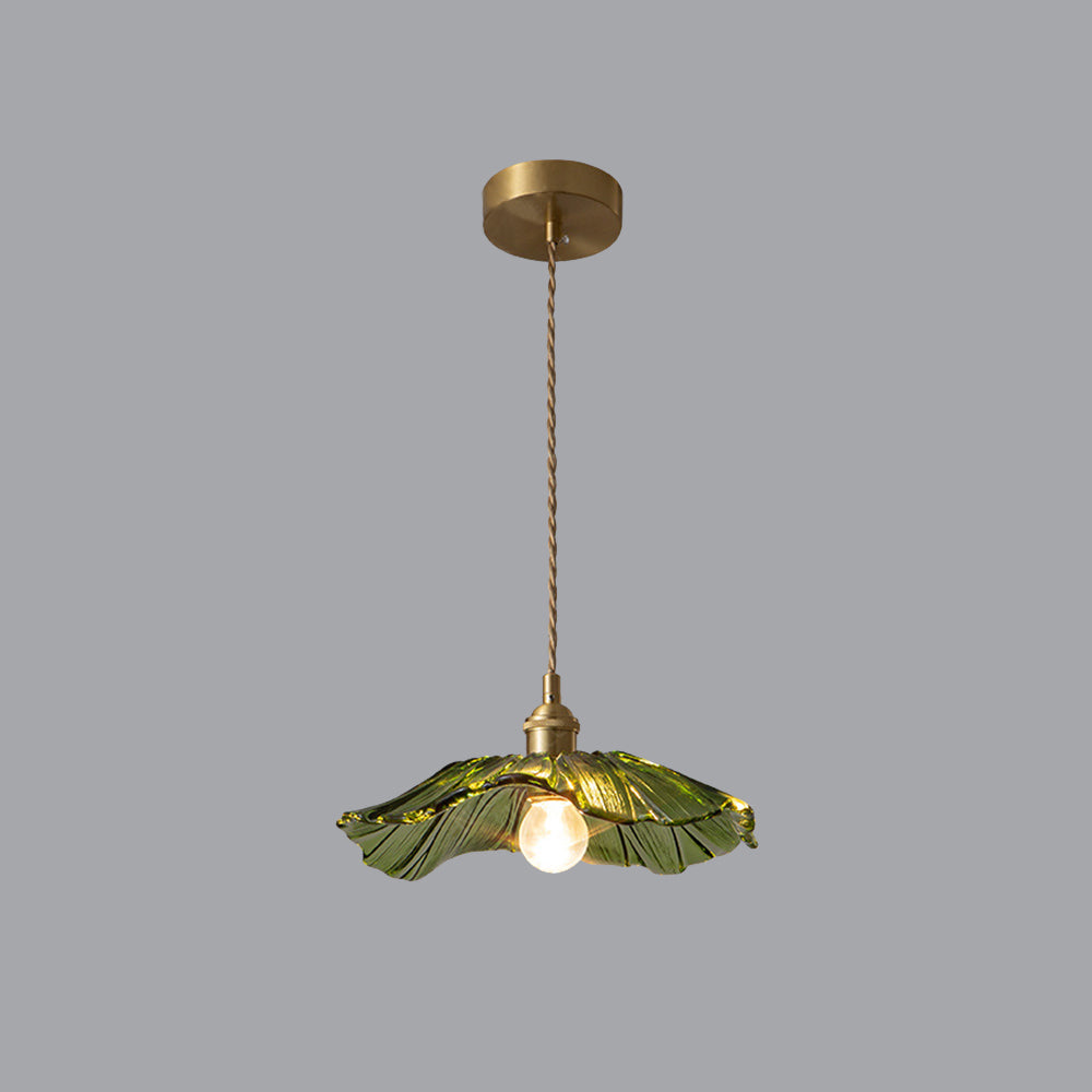 Flower-Shaped Pendant Light – Clear Glass Petals with Retro Brass Details