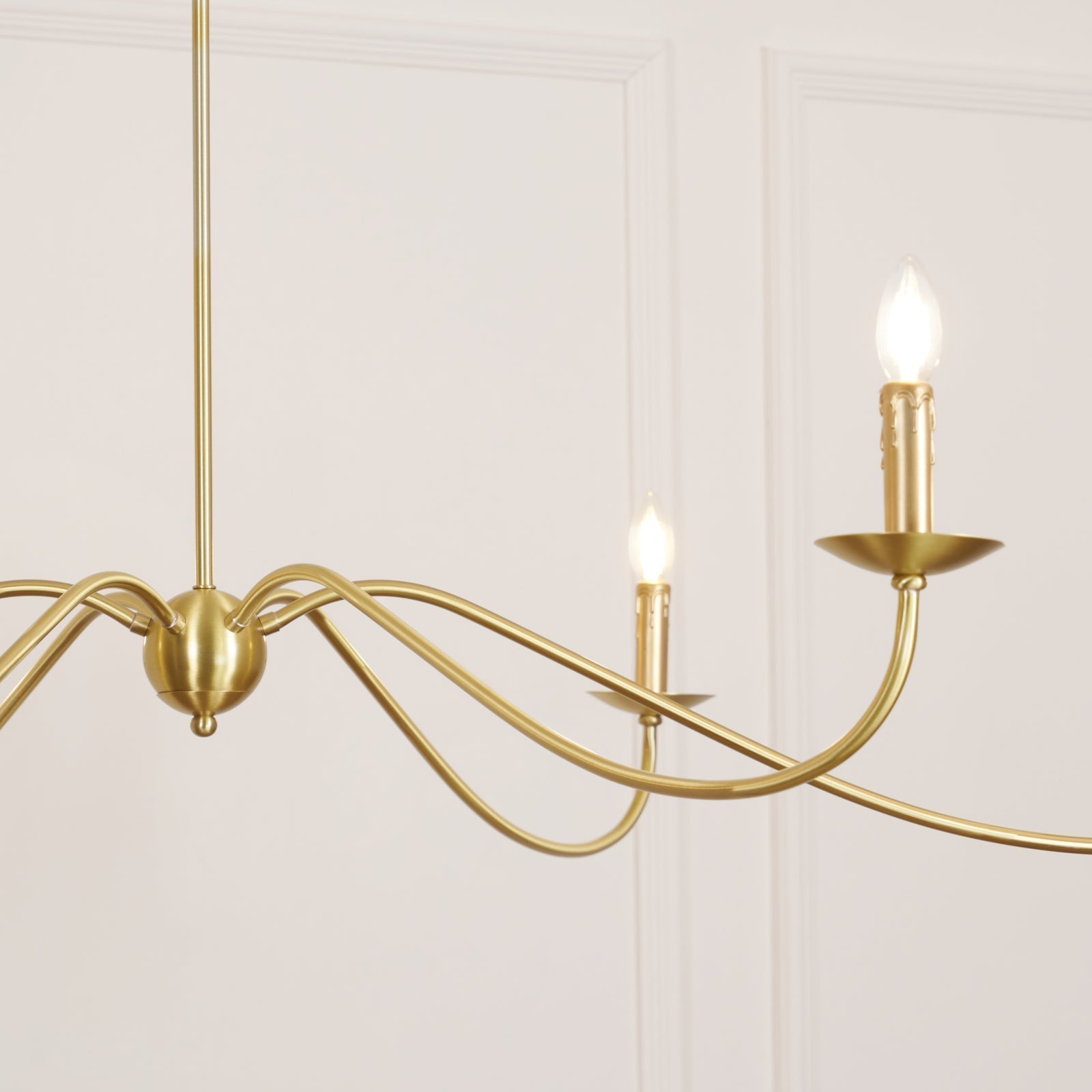 Rustic Farmhouse Candle-Style Chandelier – Classic Charm Ceiling Lamp