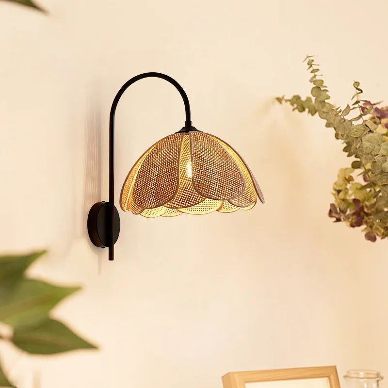 Rattan Flower Wall Lamp - Stylish Boho Design