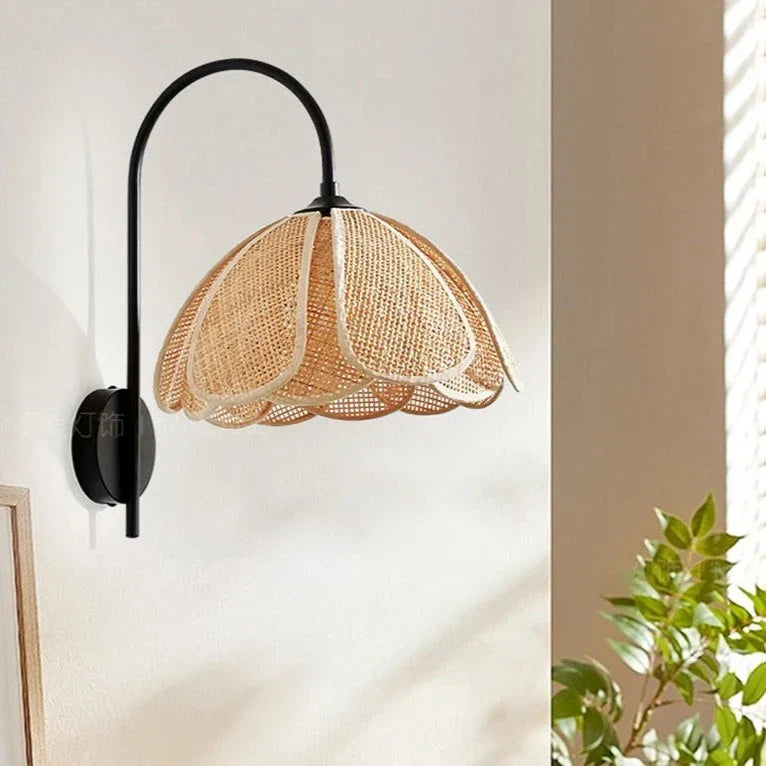 Rattan Flower Wall Lamp - Stylish Boho Design