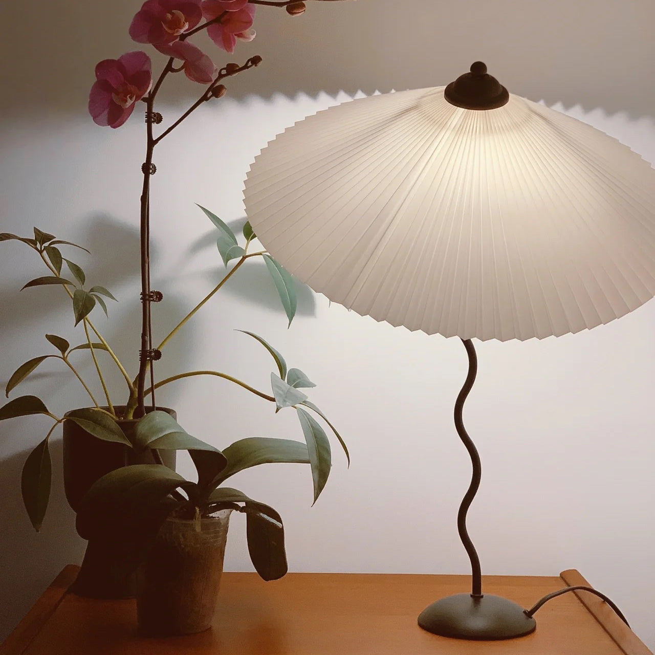 Pleated Umbrella Fabric Shade Lamp