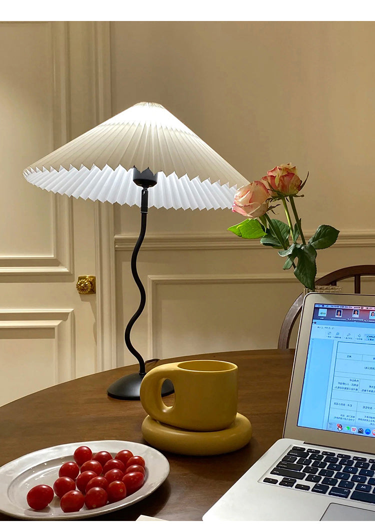 Pleated Umbrella Fabric Shade Lamp