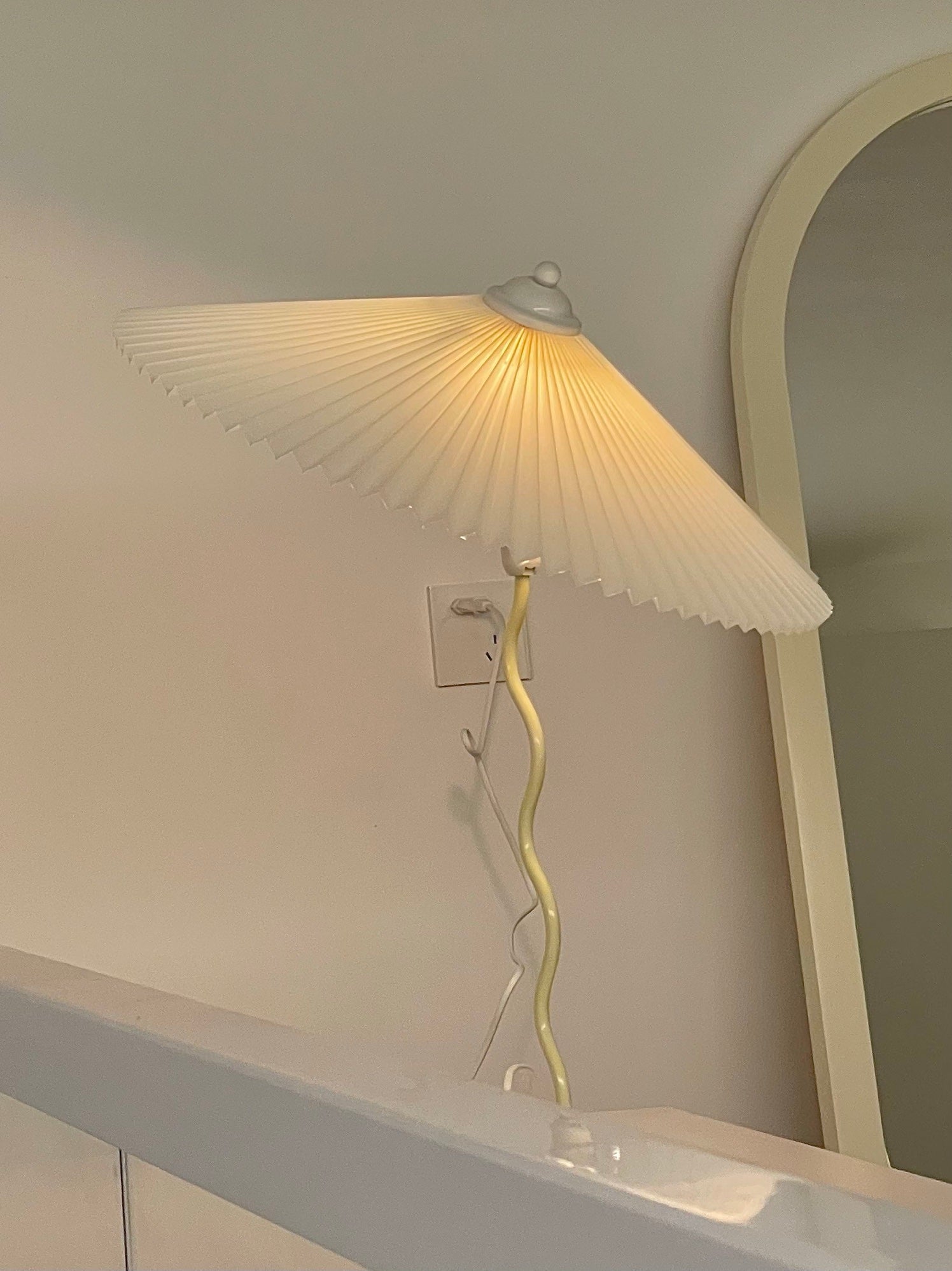 Pleated Umbrella Fabric Shade Lamp