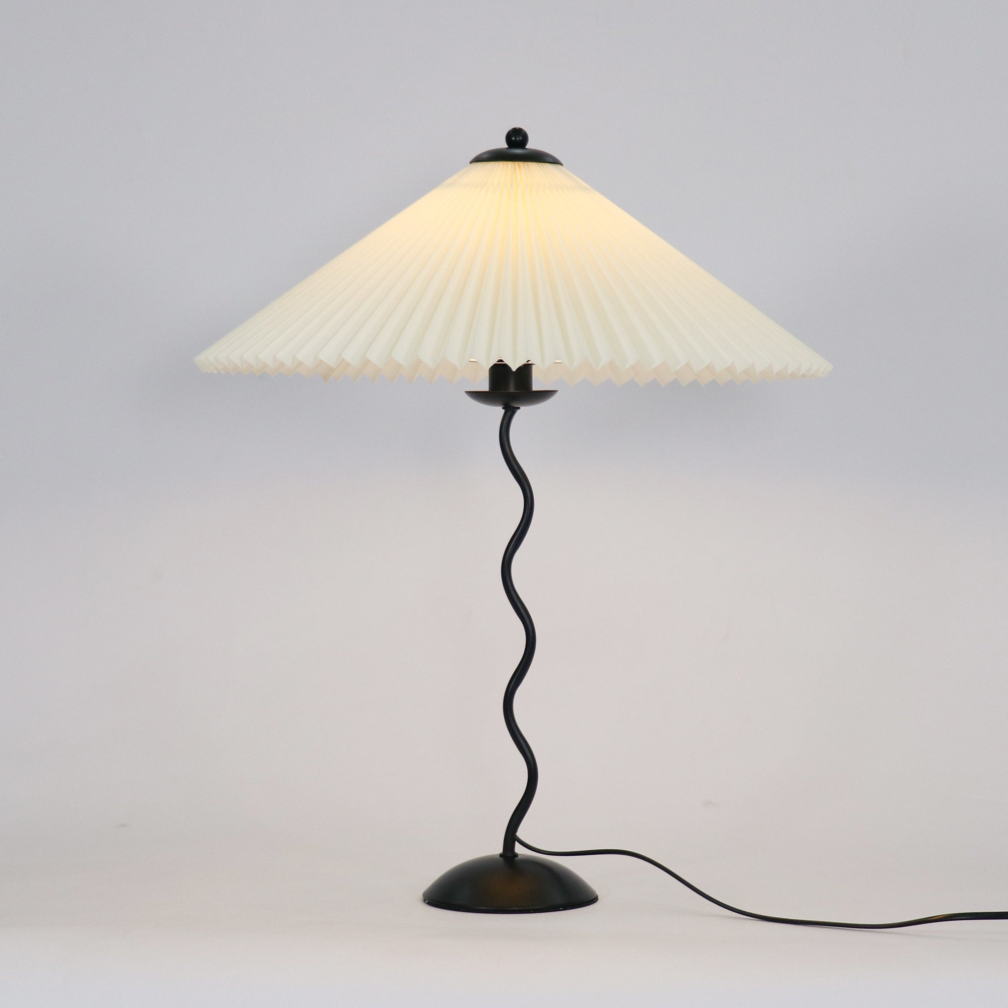 Pleated Umbrella Fabric Shade Lamp