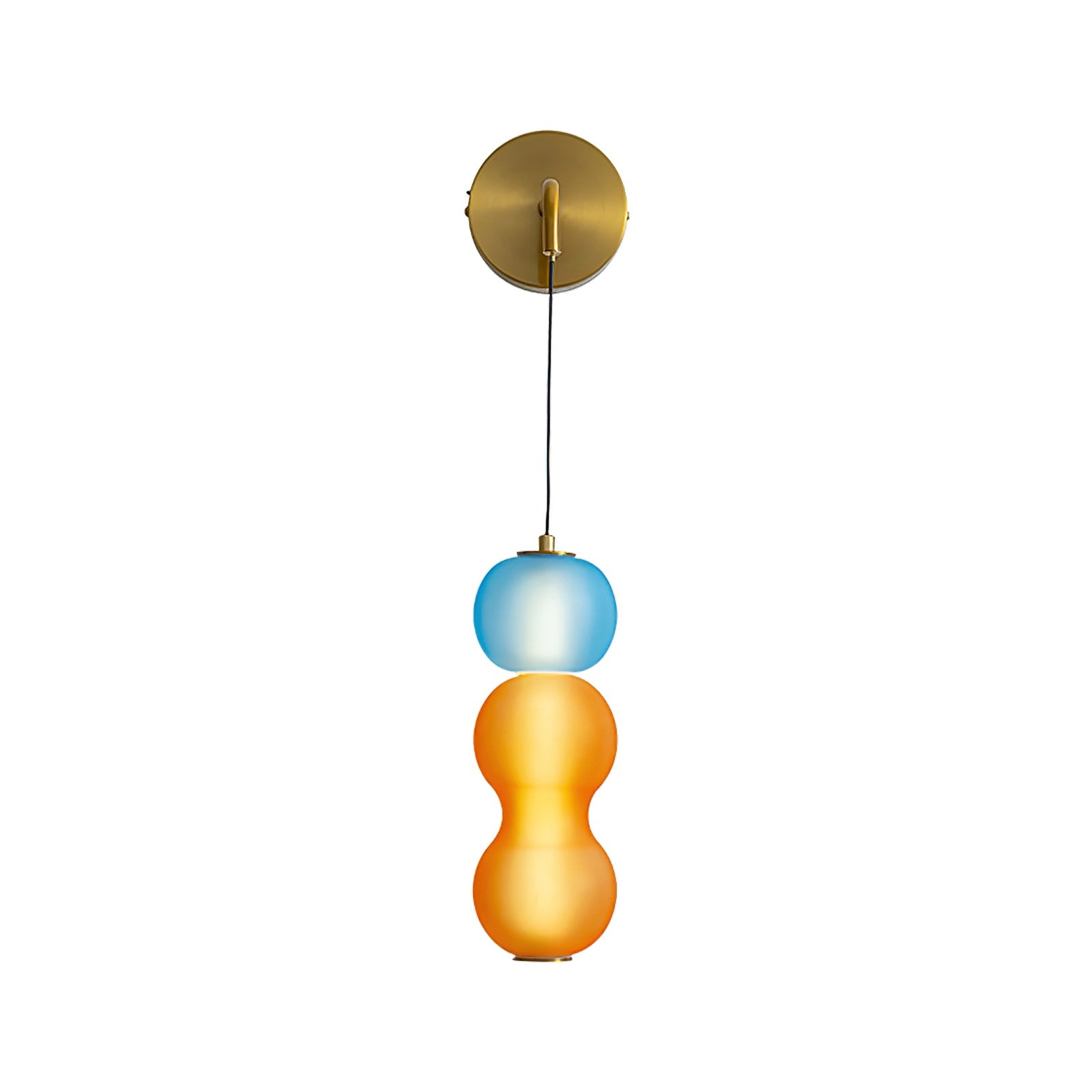 Sleek Wall Lamp with Surge Design – Minimal Fixture