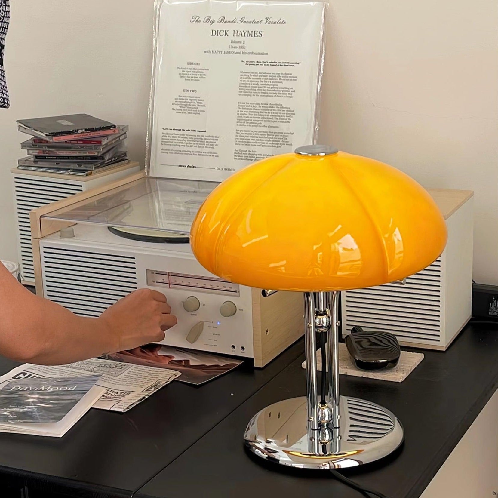Minimalist Bauhaus Mushroom Table Lamp