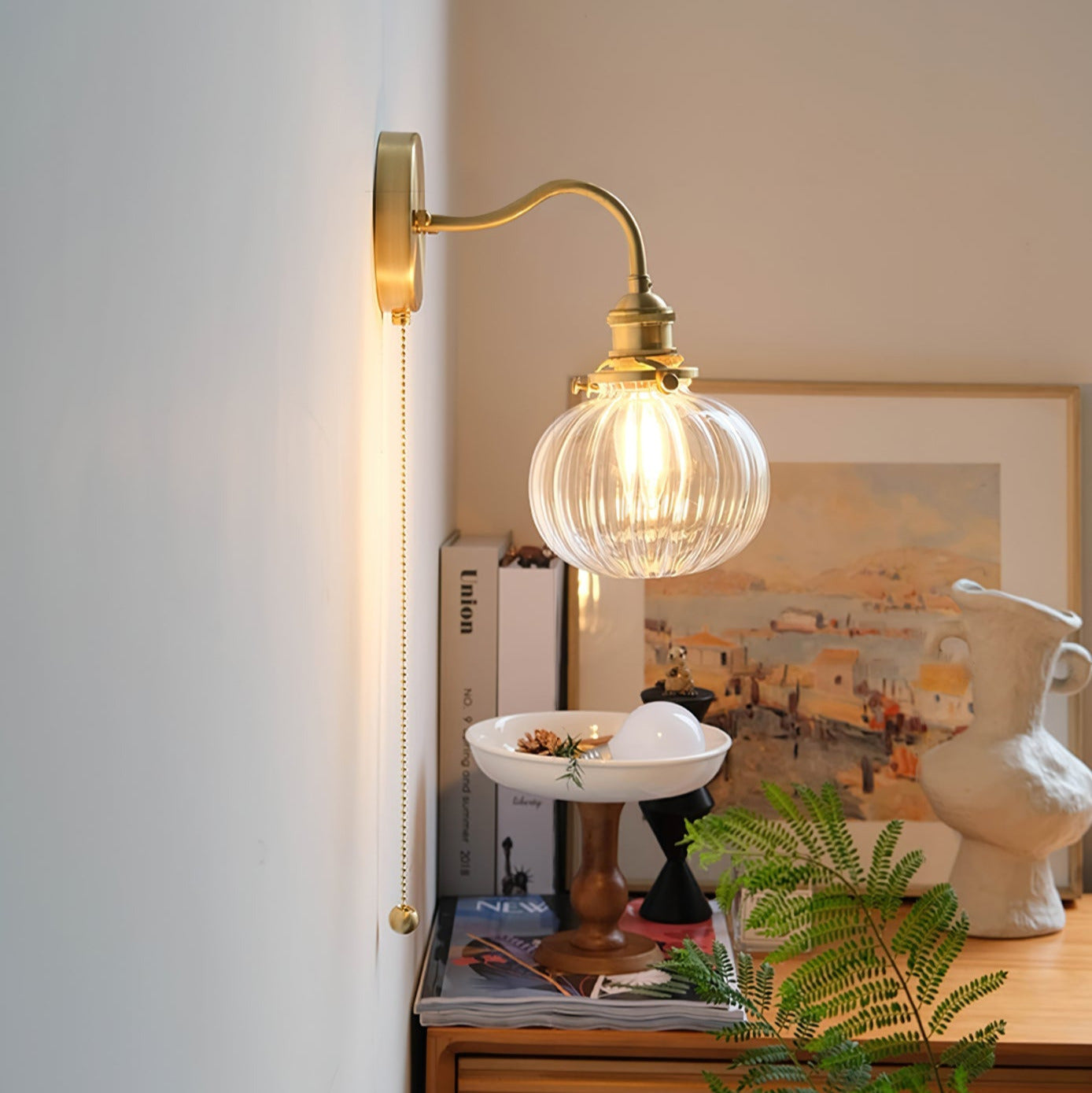Vintage-Style Glass Wall Lamp with Pull Chain – Classic Brass Finish