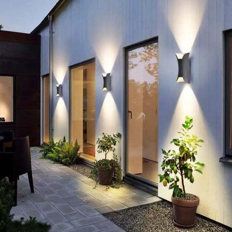 Curved Exterior Wall Light – LED Outdoor Fixture