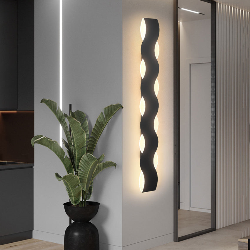 Wave-Patterned Outdoor Wall Light | Wall Mounted Fixture