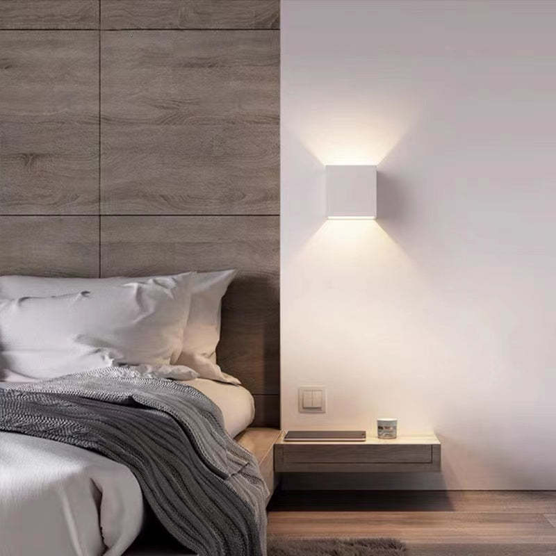 Modern Outdoor Wall Lamp – Waterproof Aluminum LED Fixture